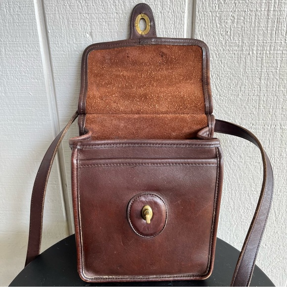 Vintage Coach 9930 Murphy Crossbody Bag in Mahogany Leather - Picture 3 of 10